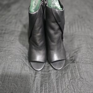 Vince Camuto Black Atonna Women's Booties
